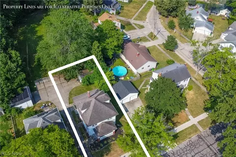 View/Area - 21 Baker St, Berea, OH 44017 photo 2 of 2