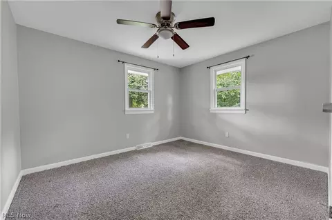 Bedroom - 8043 Munson Rd, Mentor, OH 44060 photo 3 of 6