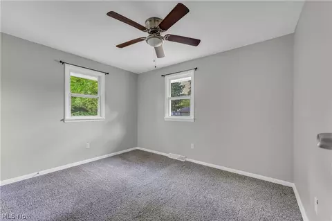Bedroom - 8043 Munson Rd, Mentor, OH 44060 photo 1 of 6