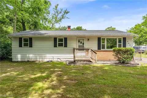 8043 Munson Rd, Mentor, OH 44060