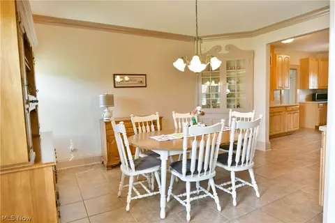 Dining - 120 Brookfield Ave, Boardman, OH 44512 photo 1 of 3