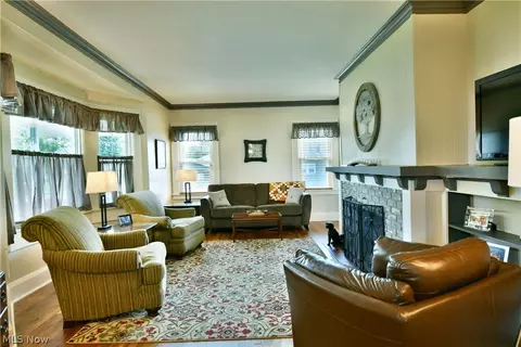 Living - 120 Brookfield Ave, Boardman, OH 44512 photo 1 of 6