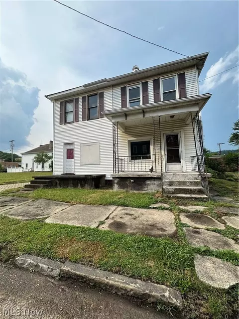 525-527 Ross St, Steubenville, OH 43952