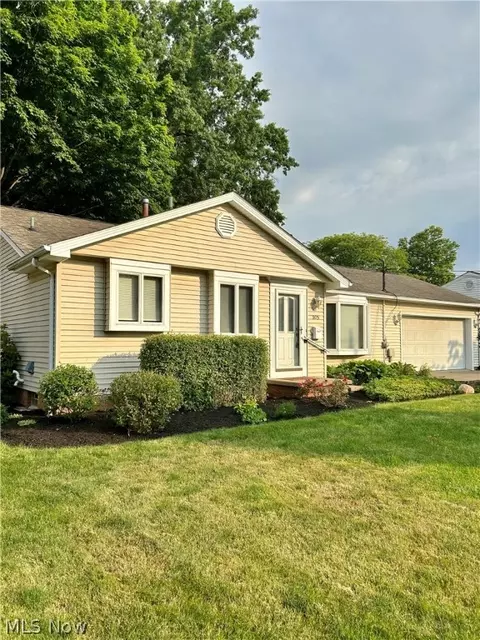 305 Rufener St, Rittman, OH 44270
