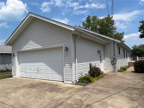 1425 N Mccloy Ave, Port Clinton, OH 43452