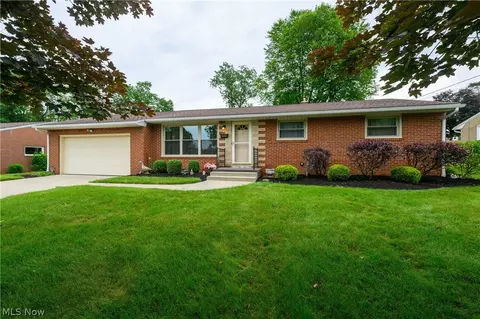 532 24th St NW, Massillon, OH 44647