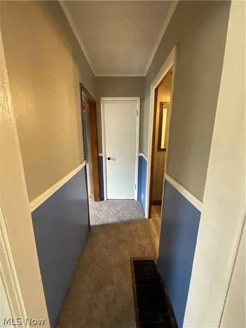 Entry Way - 110 Maple St, Scio, OH 43988 photo 4 of 6