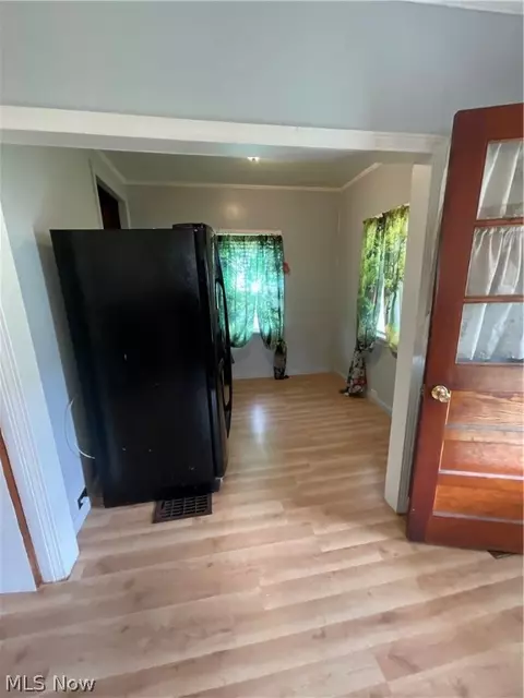Entry Way - 110 Maple St, Scio, OH 43988 photo 3 of 6
