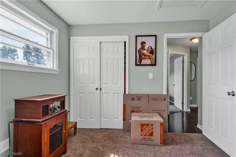 7555 Skylark Dr, Parma, OH 44130 photo 17