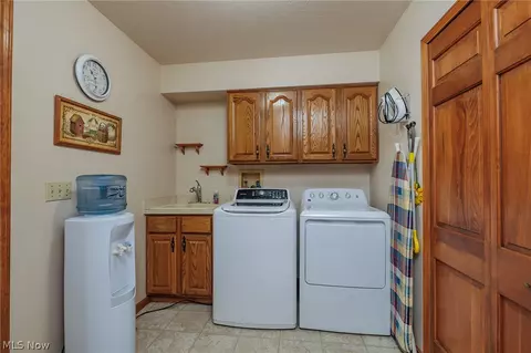 129 Bryan Ct, Elyria, OH 44035 photo 15