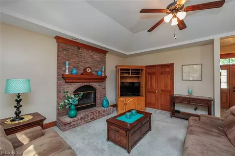 129 Bryan Ct, Elyria, OH 44035 photo 6