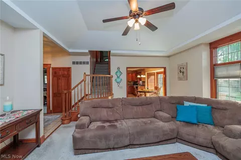 129 Bryan Ct, Elyria, OH 44035 photo 8