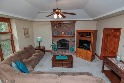 129 Bryan Ct, Elyria, OH 44035 photo 7