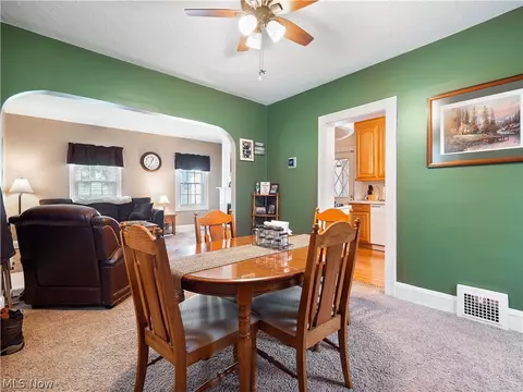 461 E 260th St, Euclid, OH 44132 photo 10