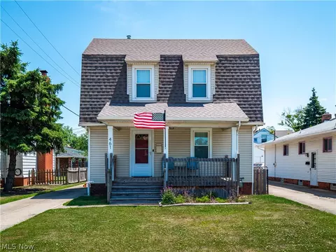 461 E 260th St, Euclid, OH 44132