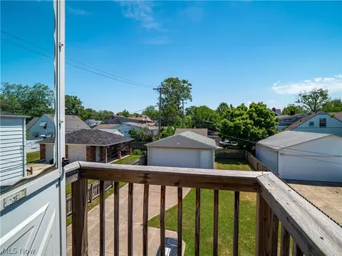 461 E 260th St, Euclid, OH 44132 photo 11