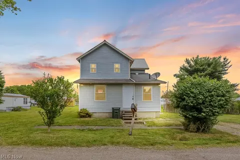 22812 Alden Ave, Alliance, OH 44601