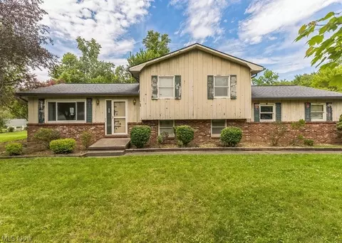 491 Wyoga Lake Blvd, Stow, OH 44224
