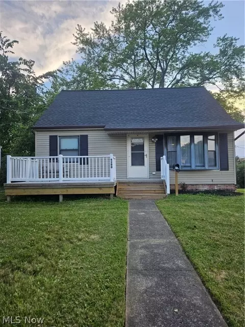 5200 Hy Ct, Cleveland, OH 44125
