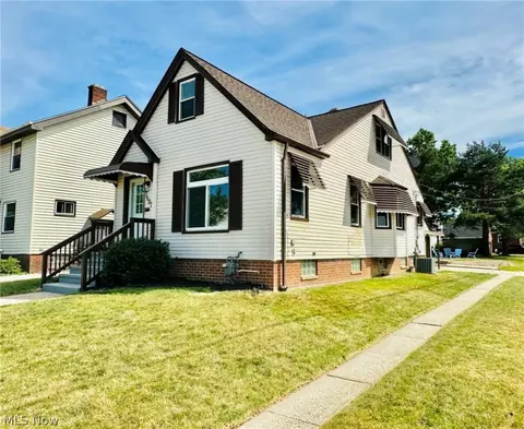7607 Ridgefield Ave, Cleveland, OH 44129