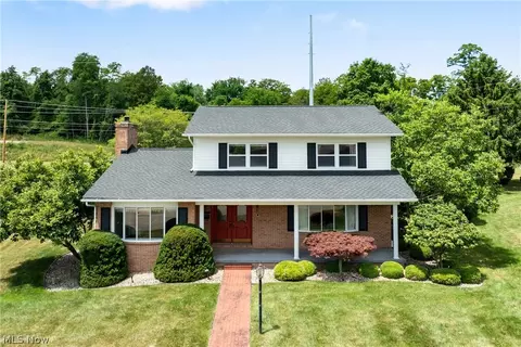 102 Patti Ln, Saint Clairsville, OH 43950