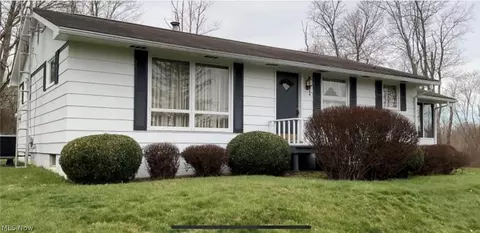 1635 Millers Ln, Zanesville, OH 43701