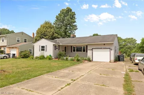 1626 Creighton Ave, Akron, OH 44310