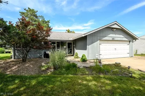 4727 Ledgewood Dr, Medina, OH 44256