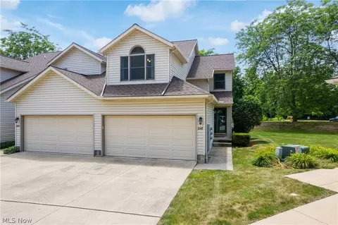 1047 Parsons Rd, Grafton, OH 44044