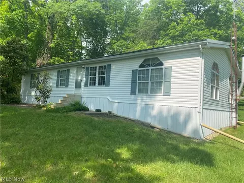 57999 Salem Rd, Senecaville, OH 43780