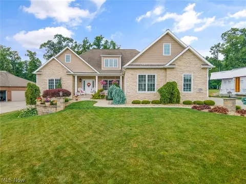 7306 Kempton Ct, Canfield, OH 44406
