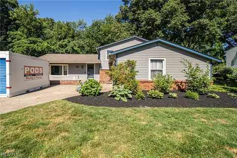 5636 Frederick Dr, Mentor, OH 44060