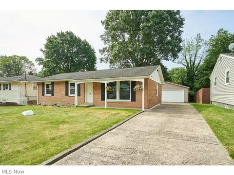 139 Lindsey Rd, Munroe Falls, OH 44262