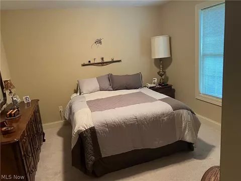 712 Parkview Dr, Dover, OH 44622 photo 6