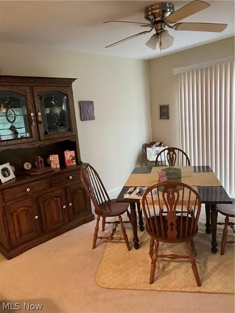 712 Parkview Dr, Dover, OH 44622 photo 3