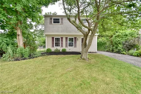 6257 Iroquois Trl, Mentor, OH 44060