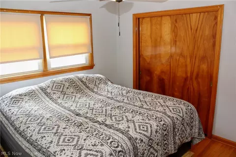 Bedroom - 857 5th St, Struthers, OH 44471 photo 2 of 6