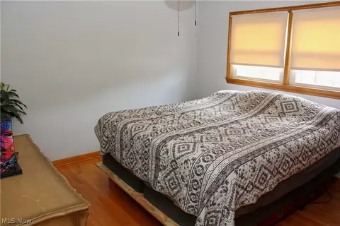 Bedroom - 857 5th St, Struthers, OH 44471 photo 1 of 6