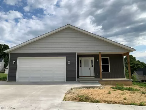 405 Thorn Way, Doylestown, OH 44230