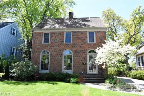 115 Westbridge Dr, Berea, OH 44017