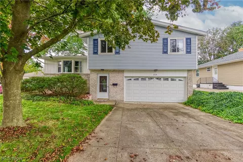 314 Bender Ave, Akron, OH 44312
