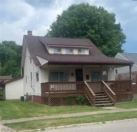 398 E North Ave, East Palestine, OH 44413