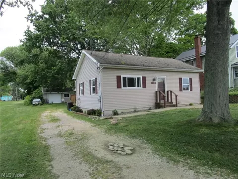 Exterior - 155 Manola St, Ashtabula, OH 44004 photo 3 of 12