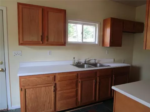 Kitchen - 155 Manola St, Ashtabula, OH 44004 photo 7 of 8