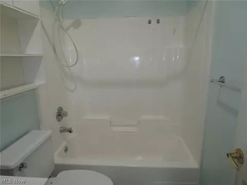 Bath - 155 Manola St, Ashtabula, OH 44004 photo 3 of 4