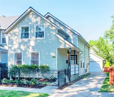 1941 W 52nd St, Cleveland, OH 44102