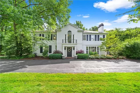2771 Chesterton Rd, Shaker Heights, OH 44122
