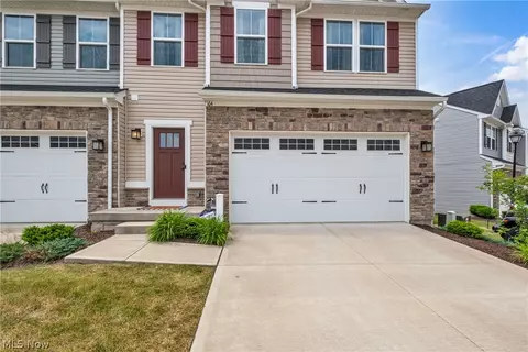 164 Forecastle Trl, Medina, OH 44256