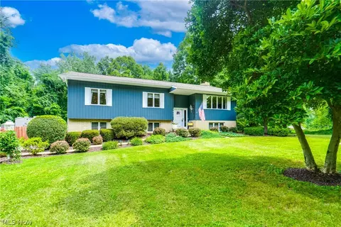 1711 Koons Rd, North Canton, OH 44720