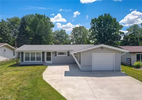 9193 Milford Dr, Northfield, OH 44067